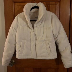 Abercrombie faux fur cropped jacket